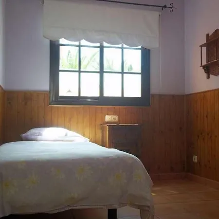 Sleeps 6 Pool Wifi 别墅 *